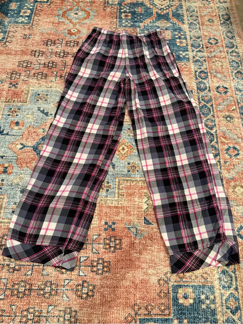 Victoria's Secret Black, Gray & Pink Plaid Pajama Set